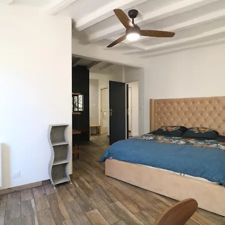 De Charme Du Puy Holiday home *